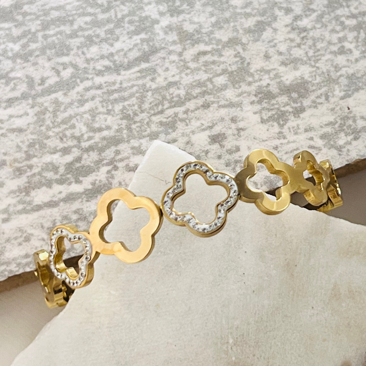 Gold Clover