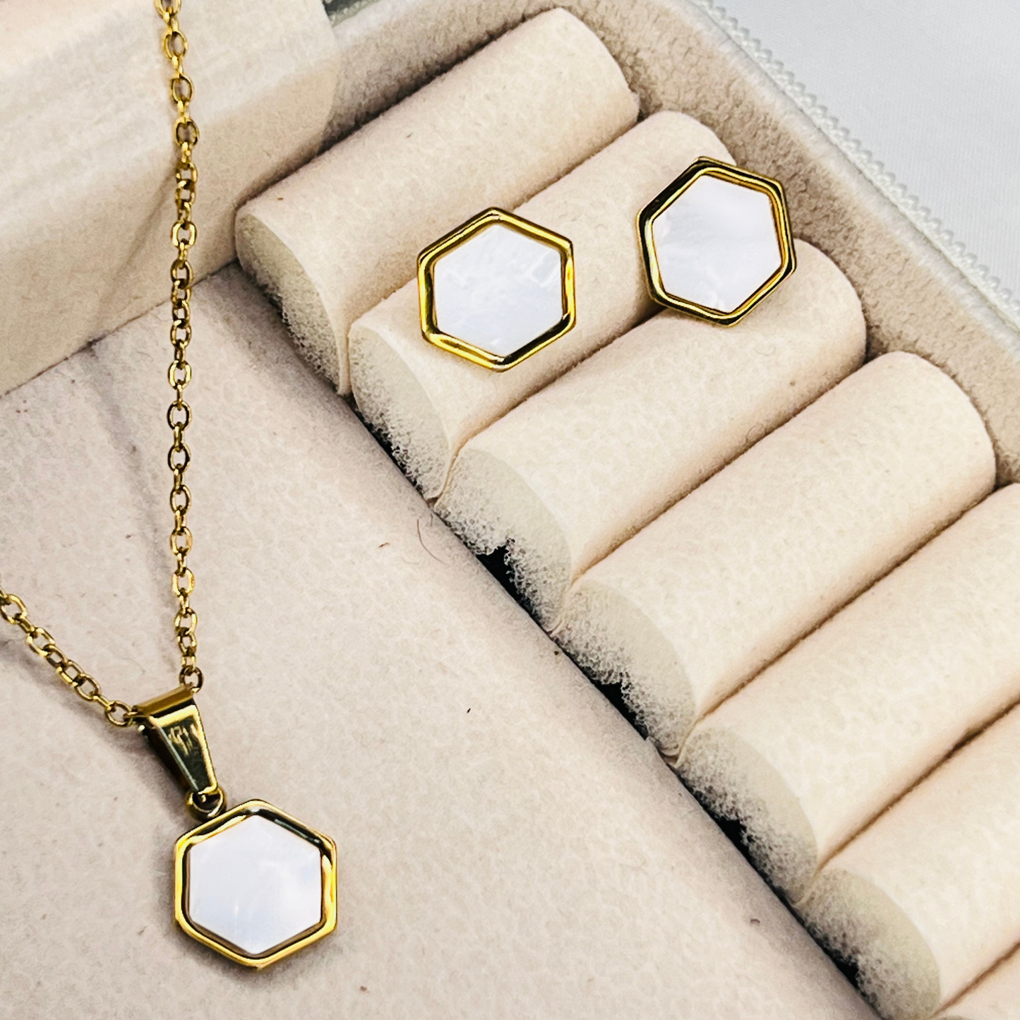 Hexa