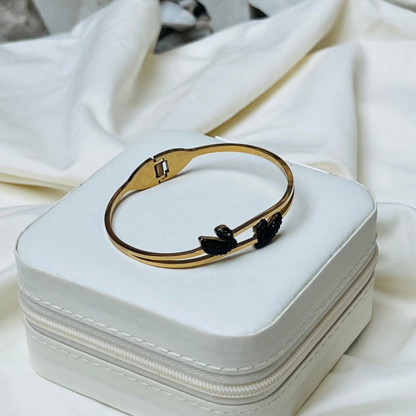 Swan Cuff
