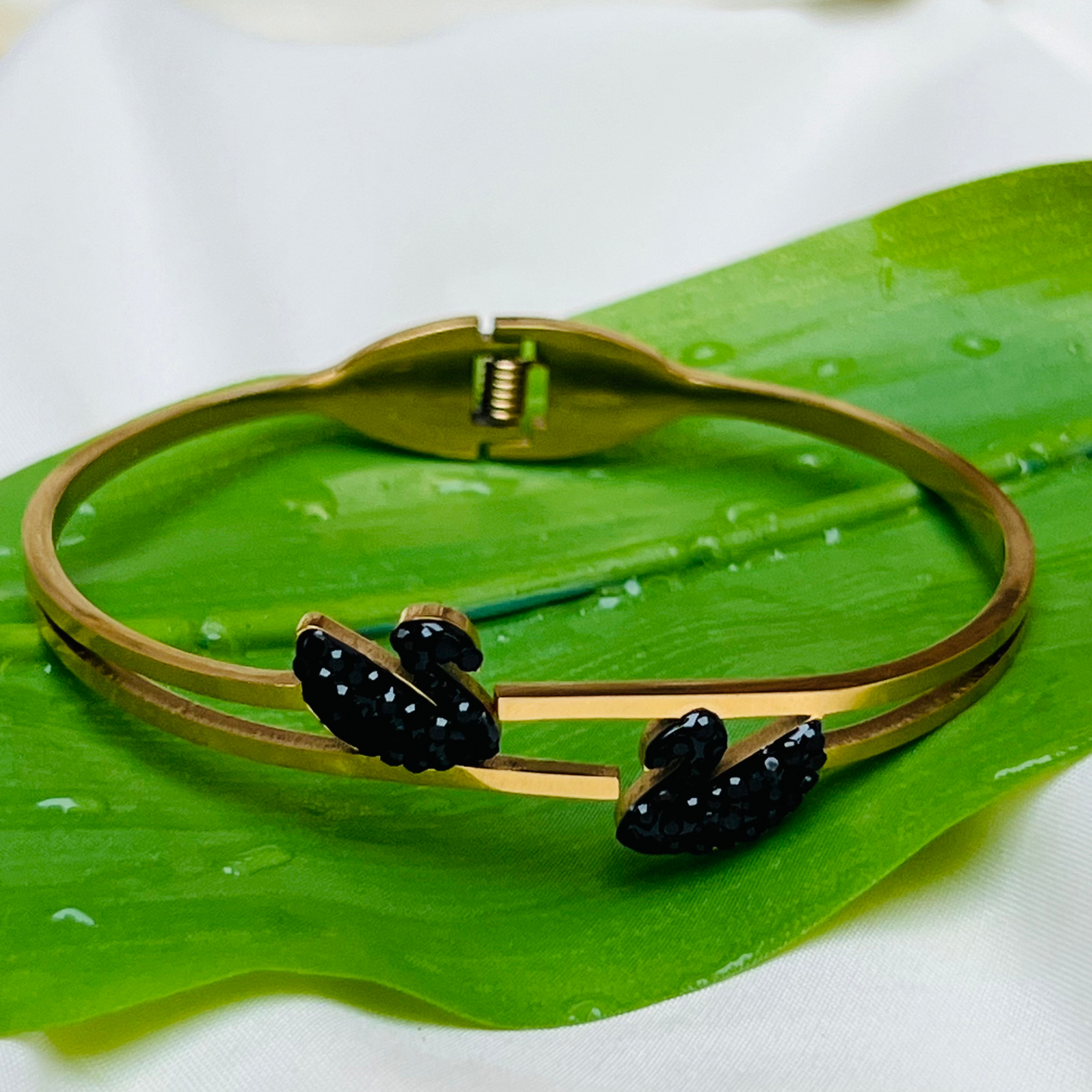 Swan Cuff
