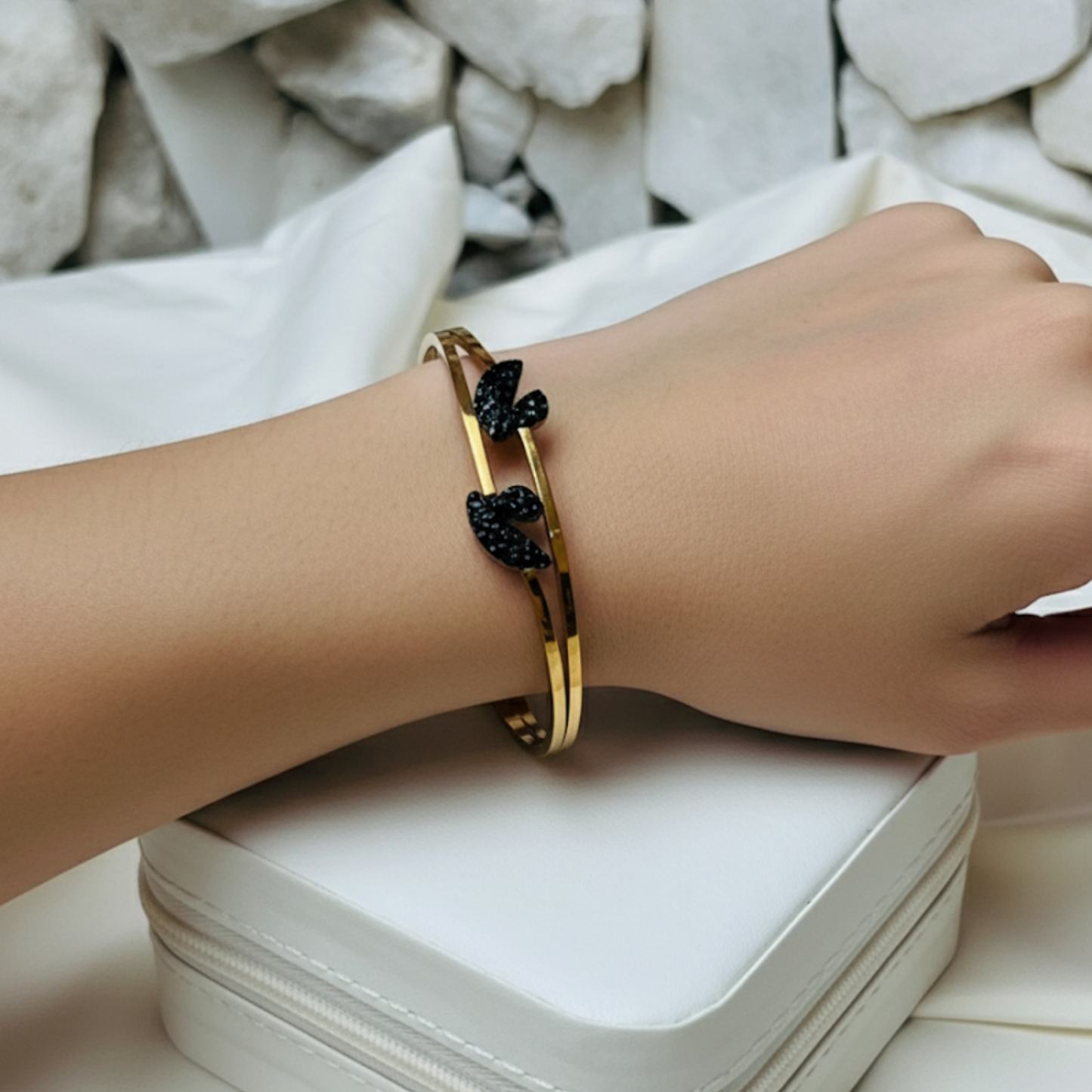 Swan Cuff
